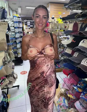 lucyannebrooks / lifewithlucyanne nude photo #0072