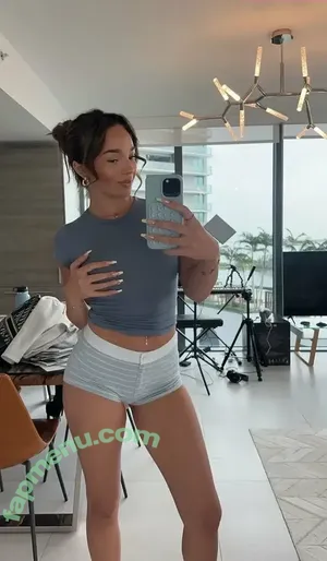  nude photo #0001