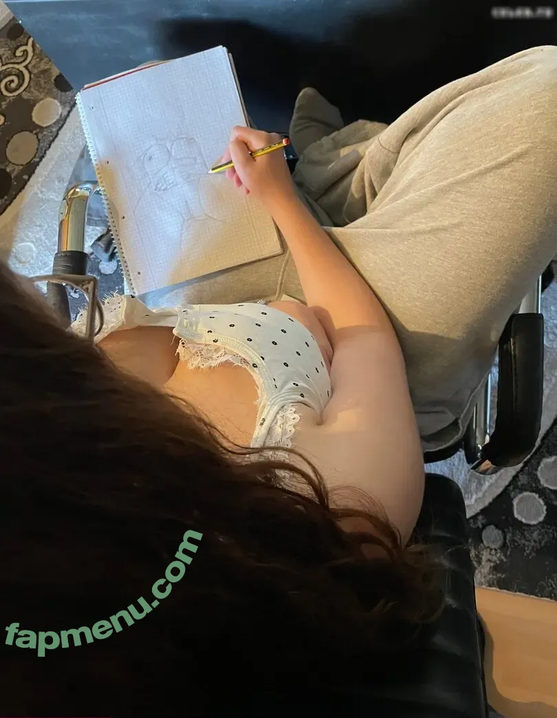 Lucyyy06 nude photo #0077 (Lucyyy06)