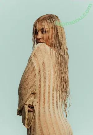  nude photo #0001