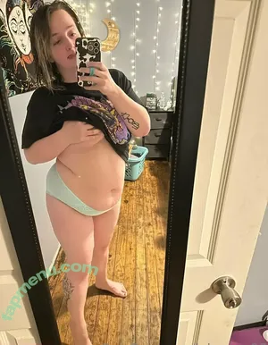 lulanana97 / lularanaebae nude photo #0002