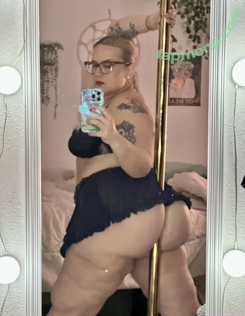 Luna Love 007 nude photo #0001 (lunal0ve_007 / lunalove007)