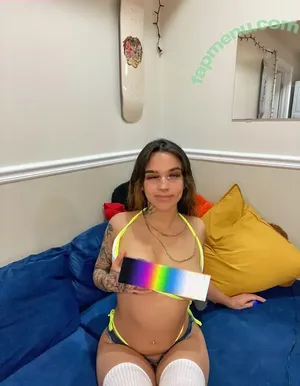  nude photo #0004