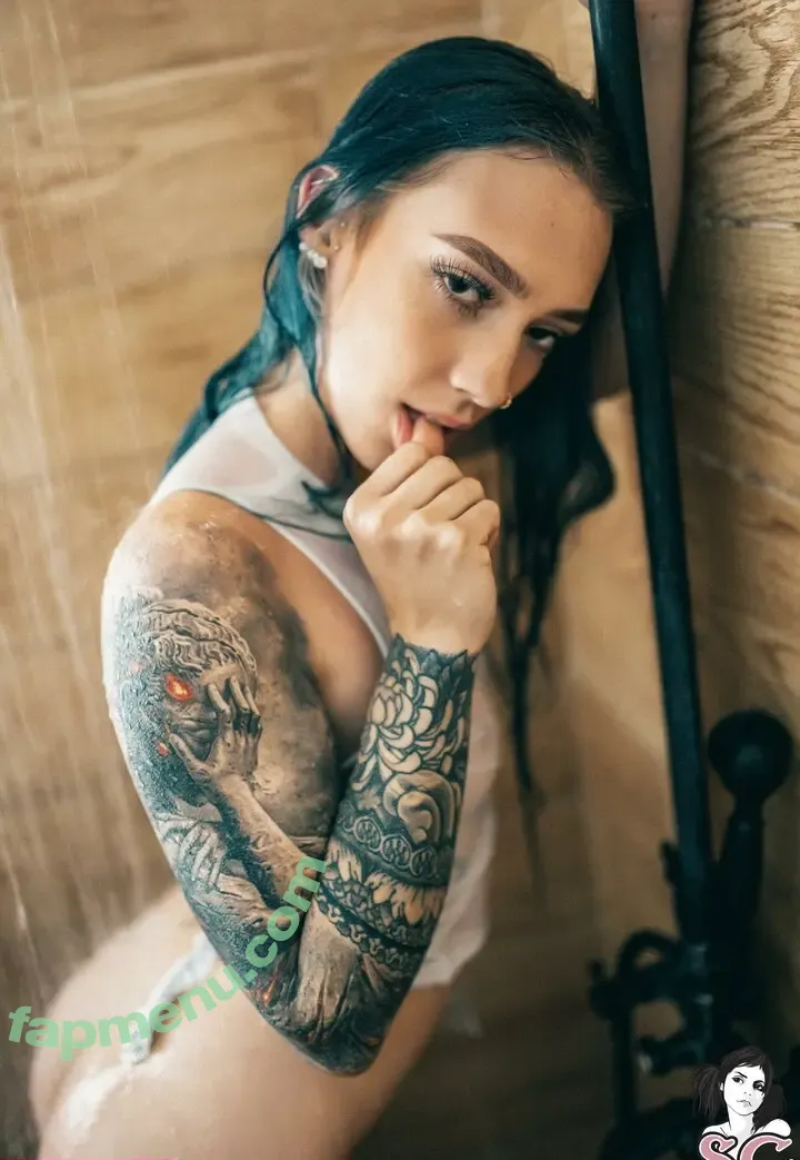Lunalavendre nude photo #0014 (lunaalessandra)
