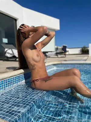 lunaventura / lunaven_tura nude photo #0037