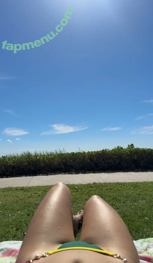 Lunchbaglujan nude photo #0006 (Haylujan)