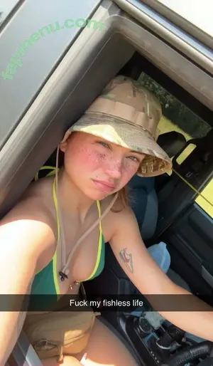 Lunchbaglujan / Haylujan nude photo #0003