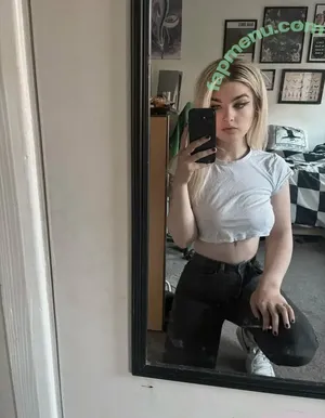  nude photo #0002