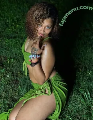  nude photo #0003