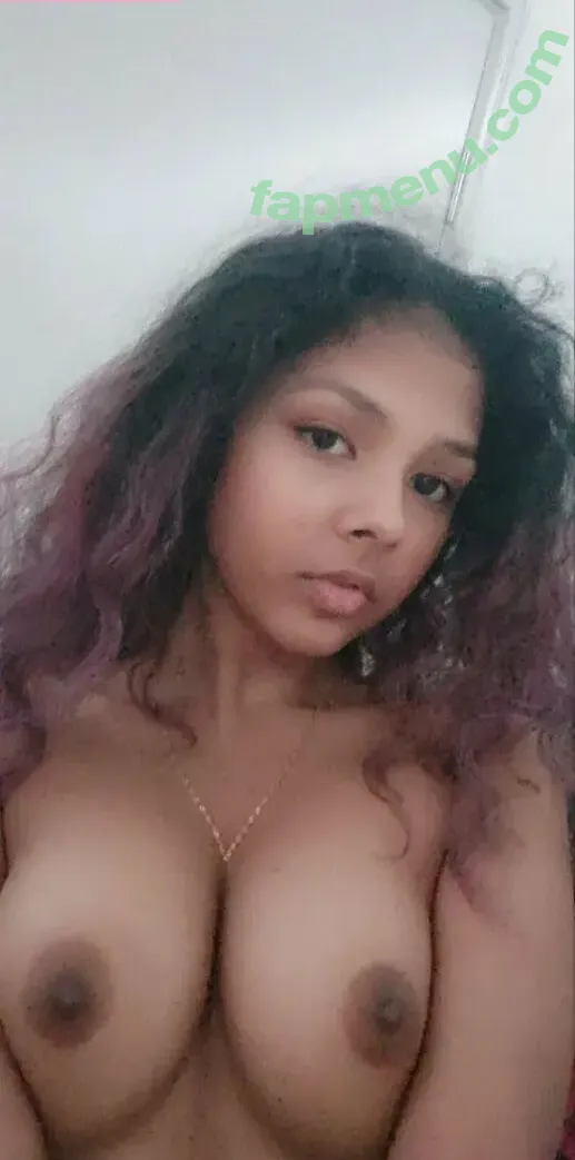 Luvrynnie nude photo #0039 (luvryn_)