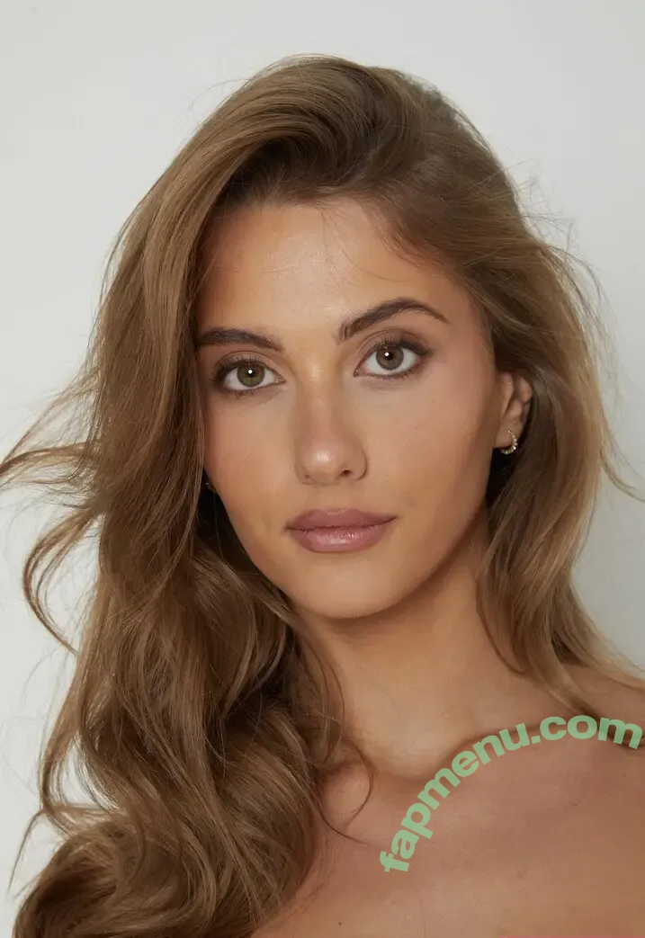 Lux Mackay nude photo #0001 (Lux Mackay)