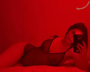 Luxxxgirl_vip / _luxxxgirl / luxxxgirl spanish model. / thexyren / xyrenmoon nude photo #0002
