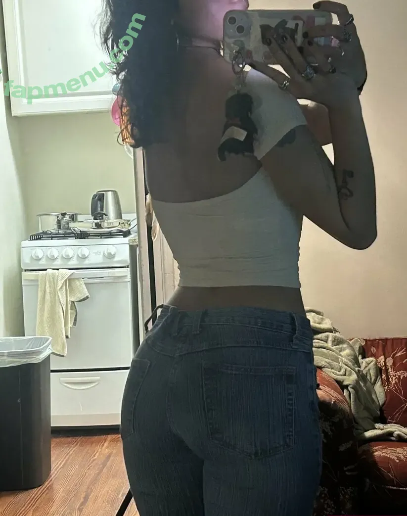 lycheenotes nude photo #0009 (anacompost)