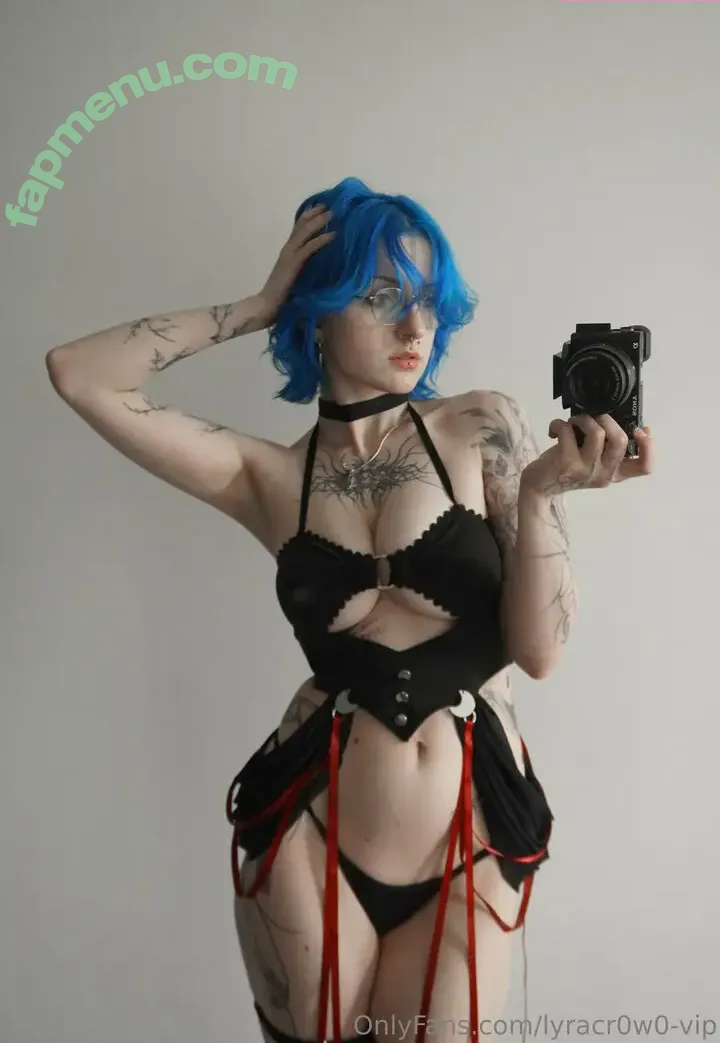 Lyra Crow nude photo #0048 (lyracr0w0)