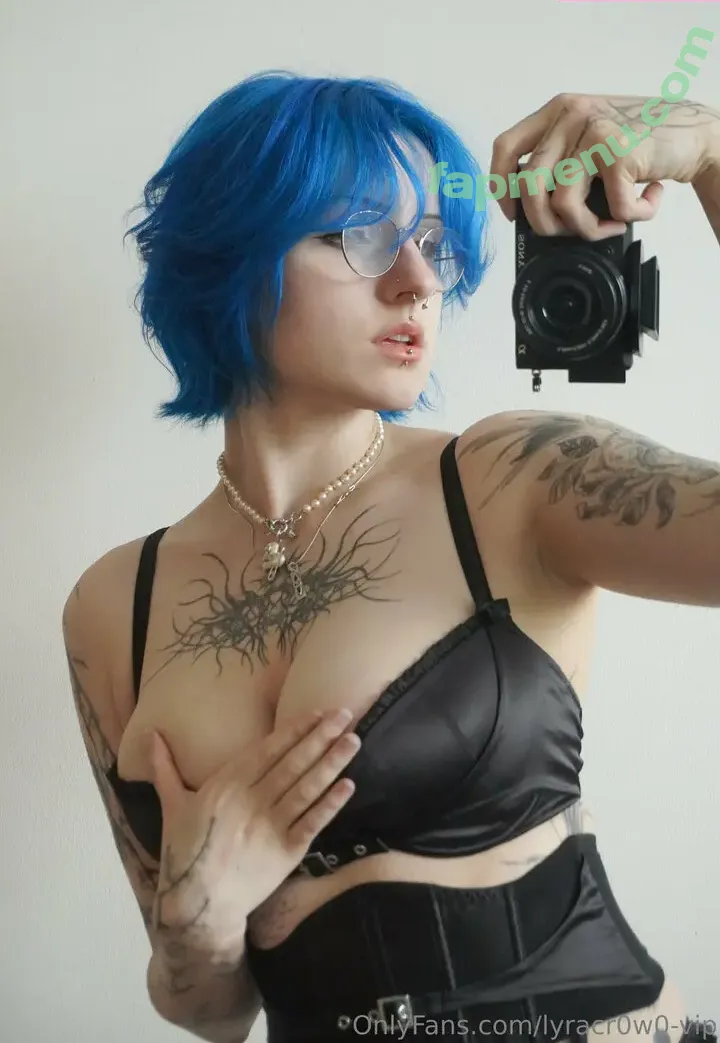 Lyra Crow nude photo #0206 (lyracr0w0)