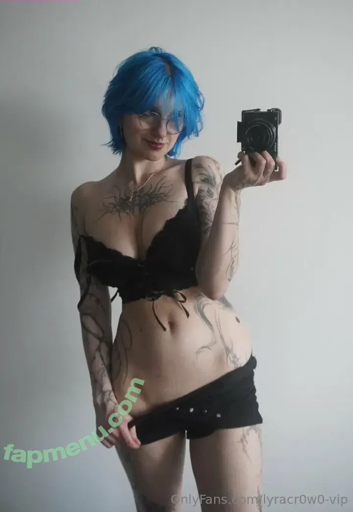 Lyra Crow nude photo #0399 (lyracr0w0)