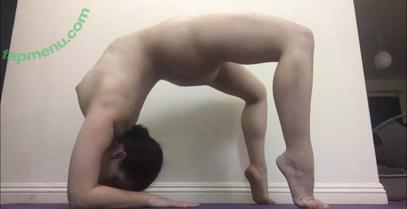 Lyra Lockhart nude photo #0124 (lyralockhart / lyralockhartxo)