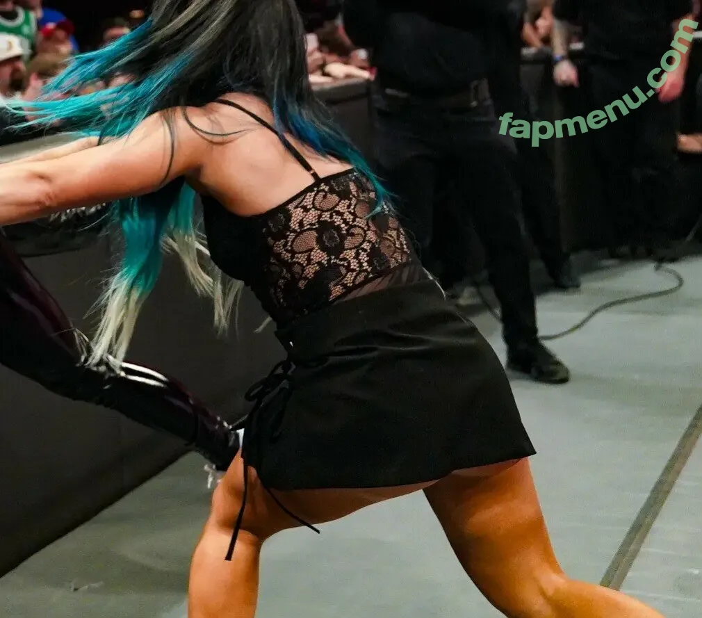 Lyra Valkyria nude photo #0254 (WWE / real_valkyria)