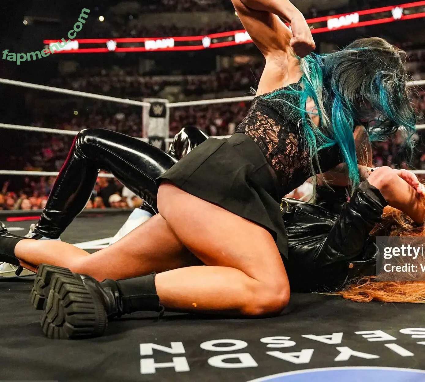 Lyra Valkyria nude photo #0257 (WWE / real_valkyria)