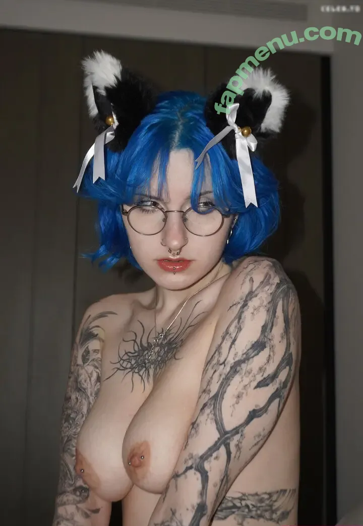 lyracr0w0 nude photo #0055 (lyracr0w0)
