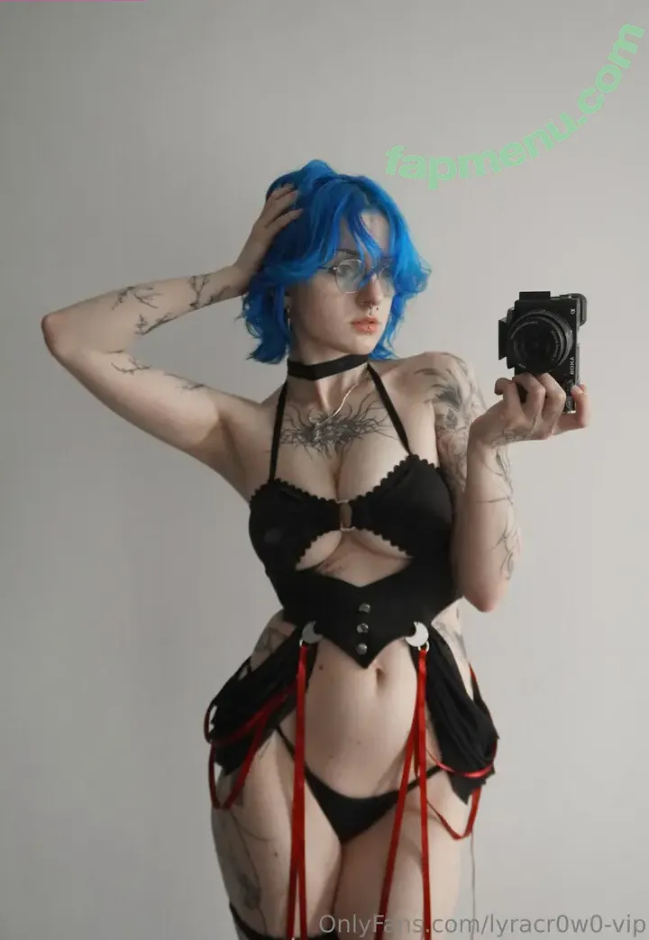 lyracr0w0 nude photo #0156 (lyracr0w0)