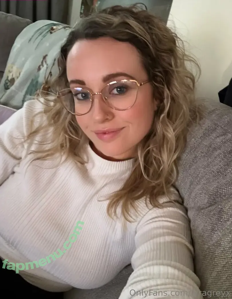 lyragreyx nude photo #0007 (lyragray_)