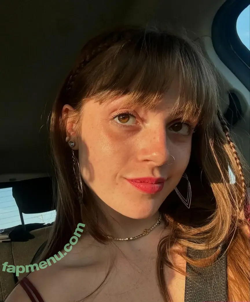 Lyss Jordan nude photo #0039 (lyssjordan / lyssjordans)