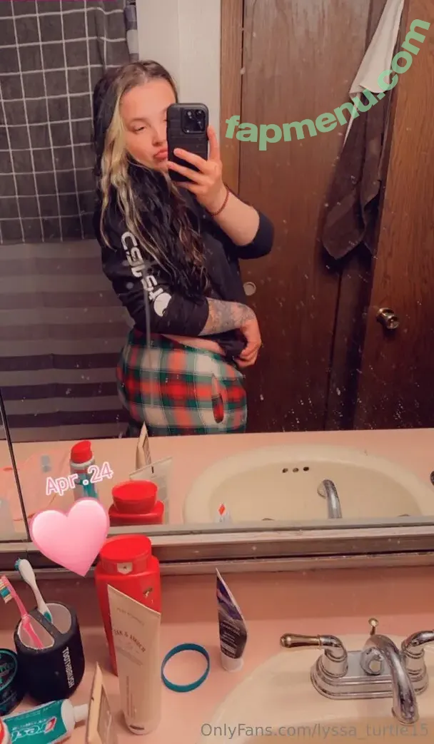 lyssa_turtle15 nude photo #0001 (reel)