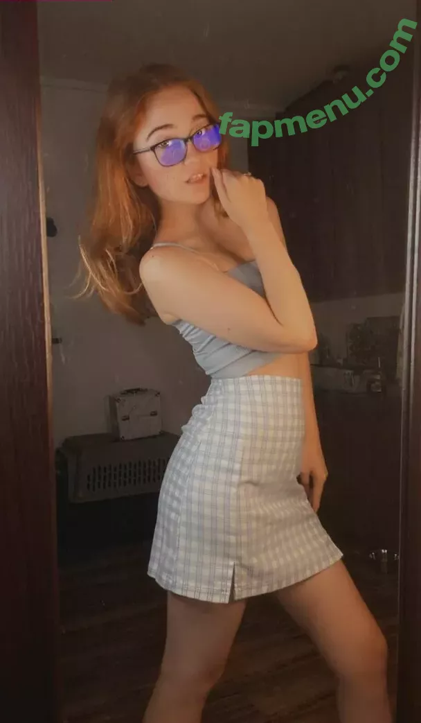 Lyssaurora nude photo #0241 (Lyssaurora)