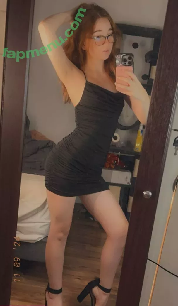 Lyssaurora nude photo #0323 (Lyssaurora)