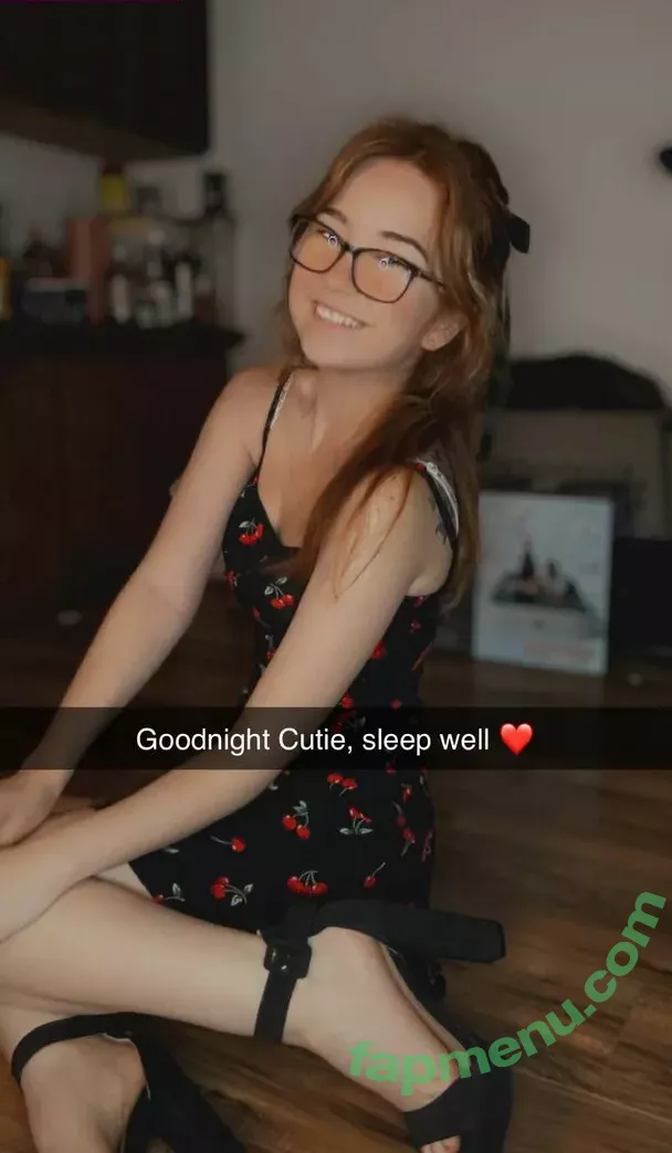 Lyssaurora nude photo #0506 (Lyssaurora)