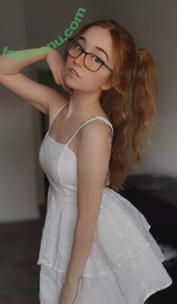 Lyssaurora nude photo #0792 (Lyssaurora)