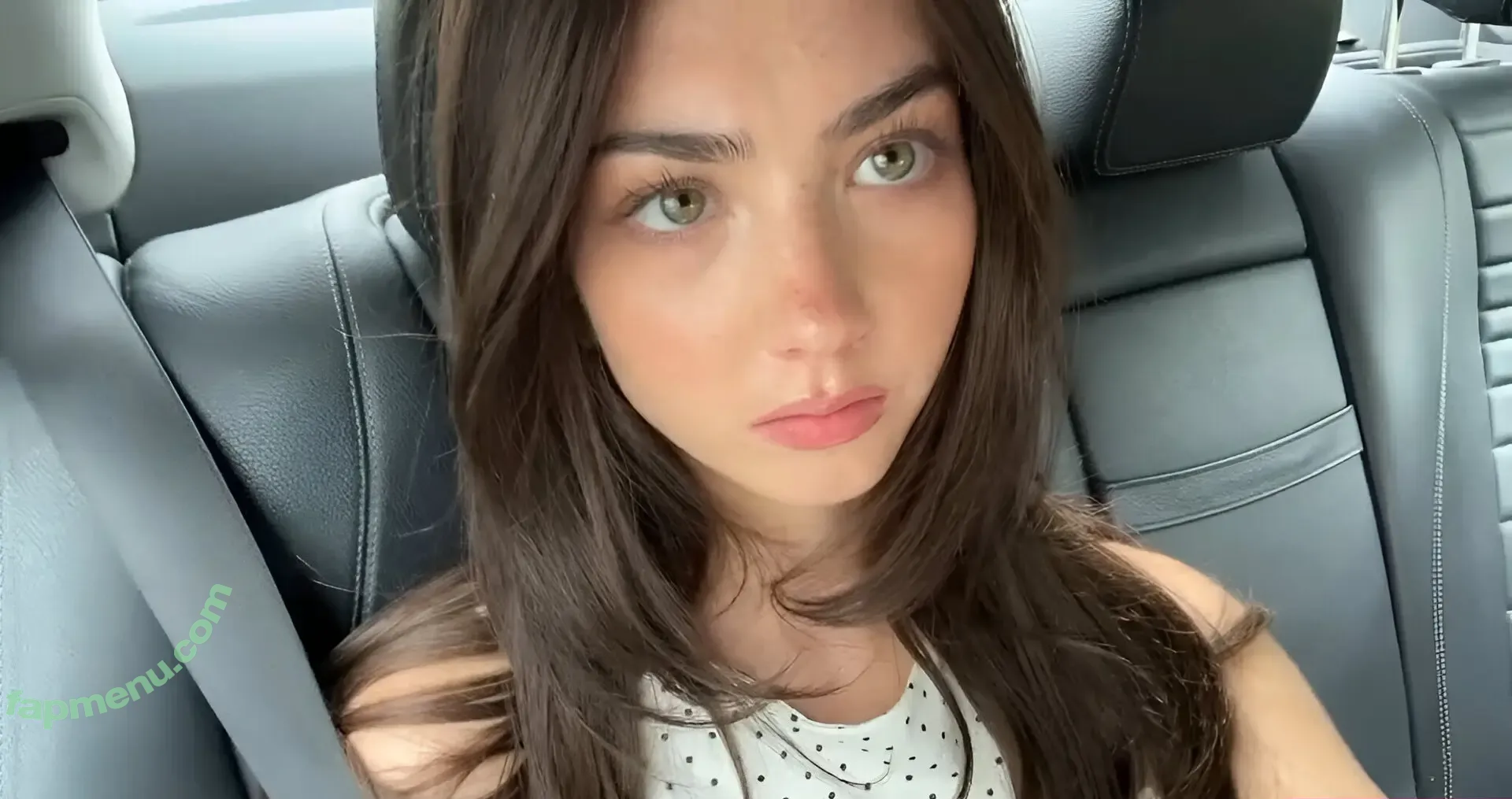 Lyzzahh nude photo #0052 (lizaseri / ugh_liza)