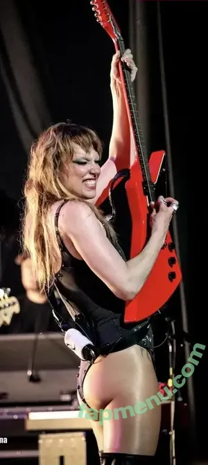 Lzzy Hale / officiallzzyhale nude photo #0042