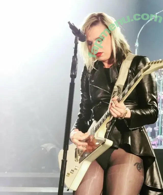 Lzzy Hale nude photo #0008 (Lzzy Hale)
