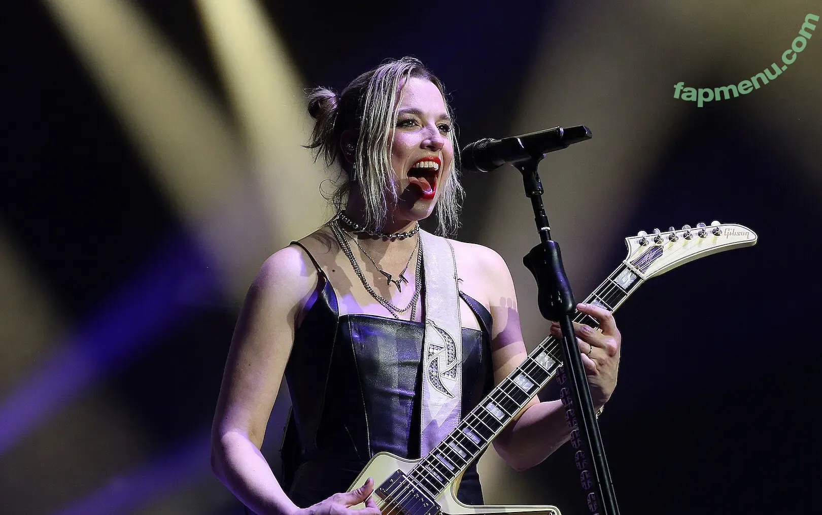 Lzzy Hale nude photo #0036 (Lzzy Hale)