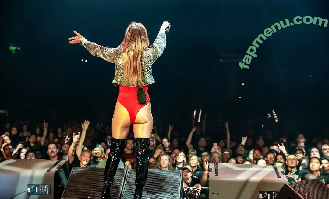 Lzzy Hale nude photo #0046 (officiallzzyhale)