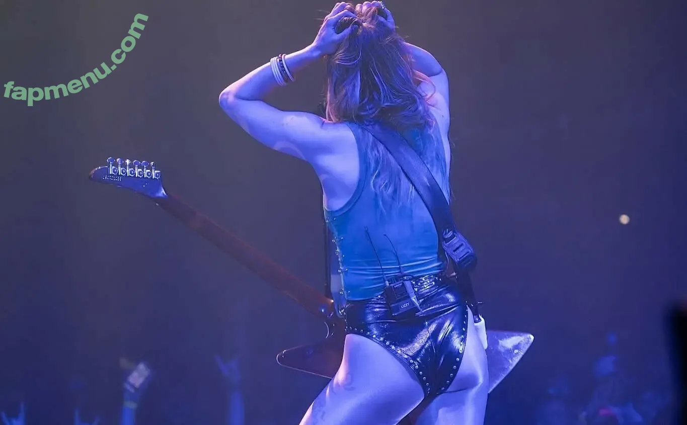 Lzzy Hale nude photo #0052 (officiallzzyhale)
