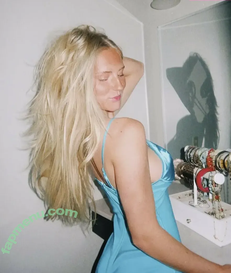Maci Jolee Phillips nude photo #0016 (_.maciphillips)