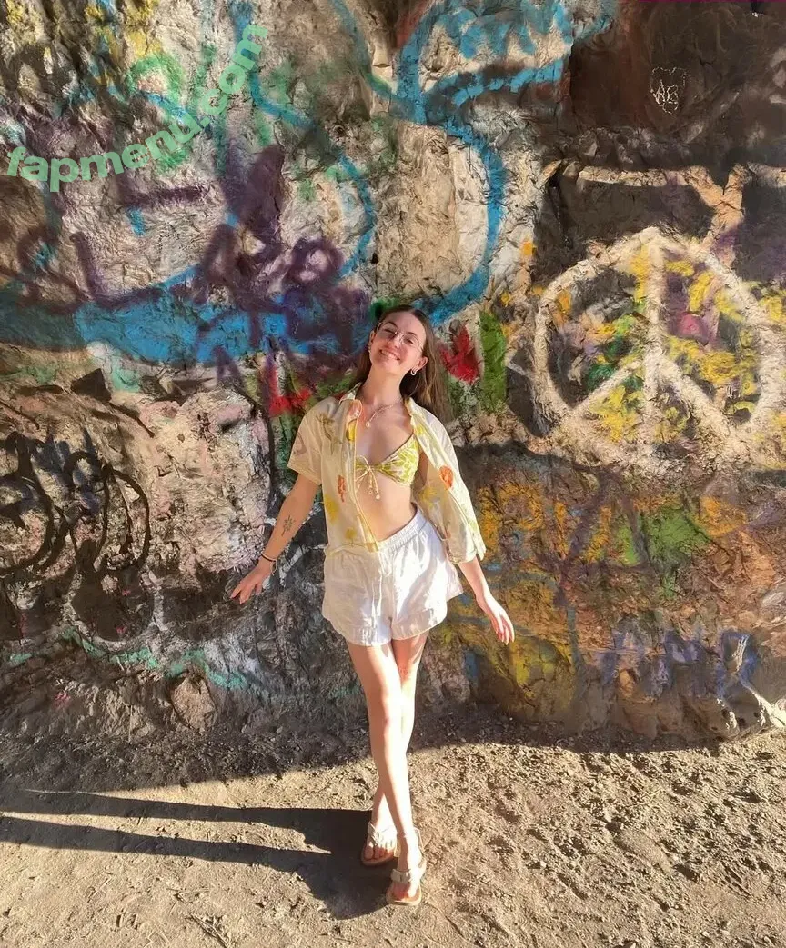 macie_br0wn nude photo #0001 (macie_br0wn)