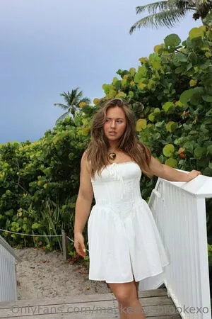 MacKenzie Brooke / mackenziebrookexo / mbpuricelli nude photo #0115