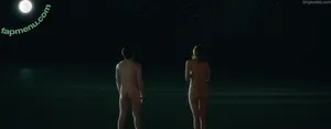 Mackenzie Davis / tmackenziedavis nude photo #0135