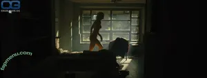 Mackenzie Davis / tmackenziedavis nude photo #0137