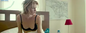 Mackenzie Davis / tmackenziedavis nude photo #0140