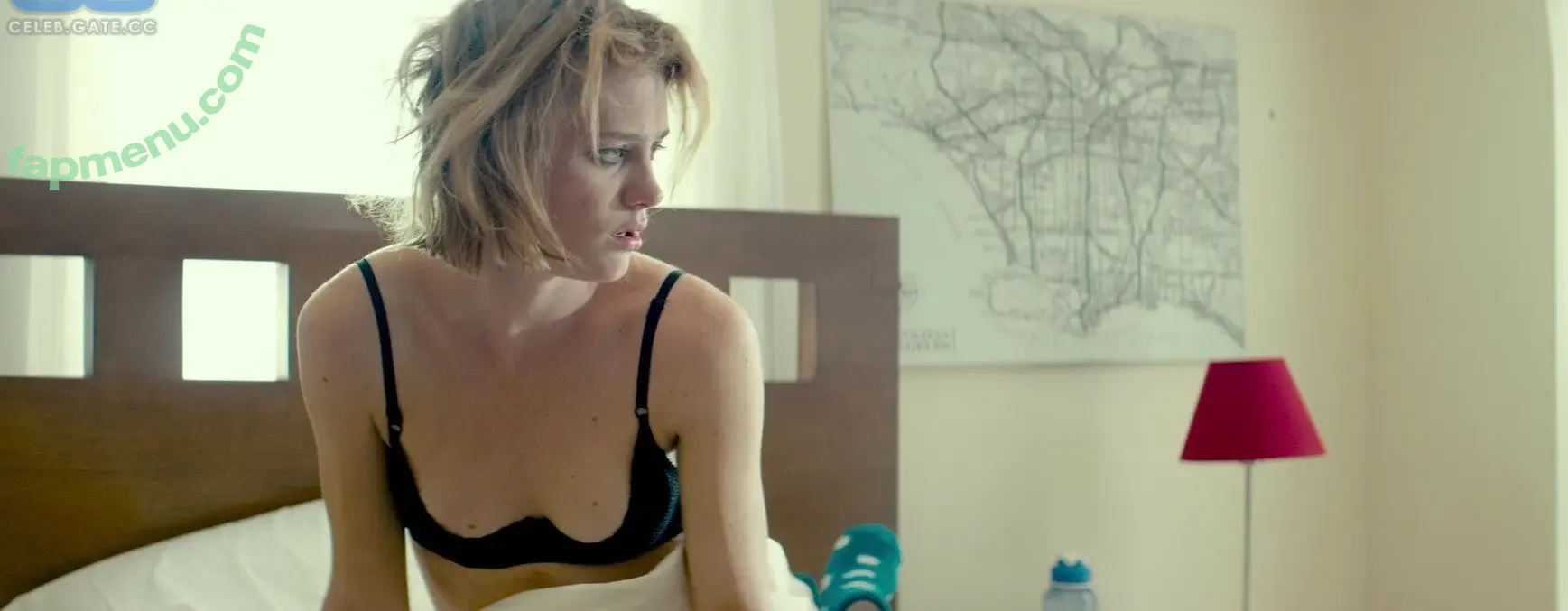 Mackenzie Davis nude photo #0140 (tmackenziedavis)