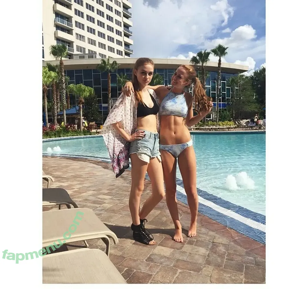 Mackenzie Lintz nude photo #0074 (mackenzickles)