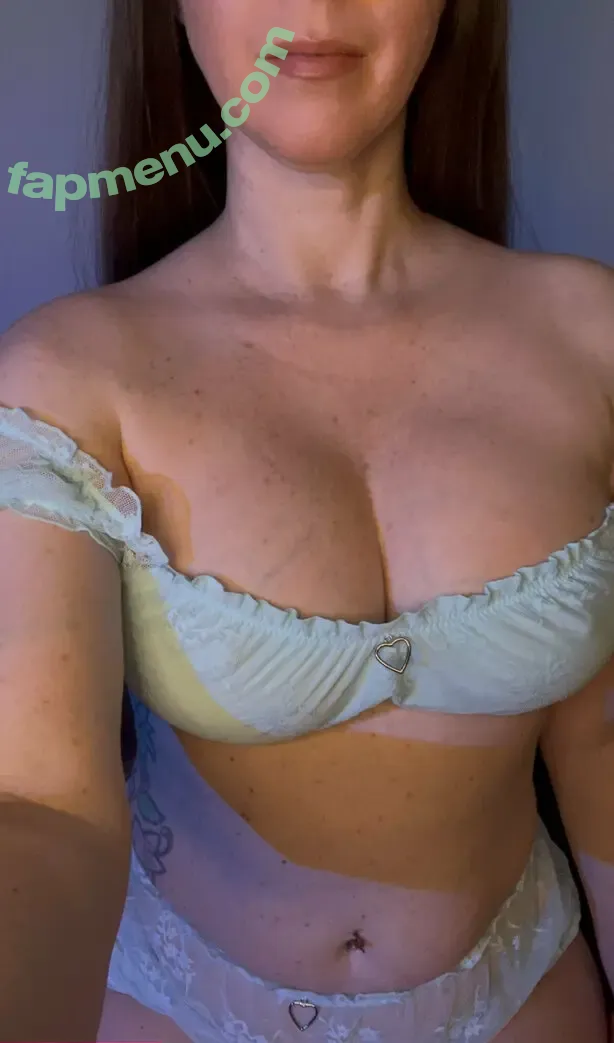 mackenzie_moon nude photo #0007 (kenziee_moon)