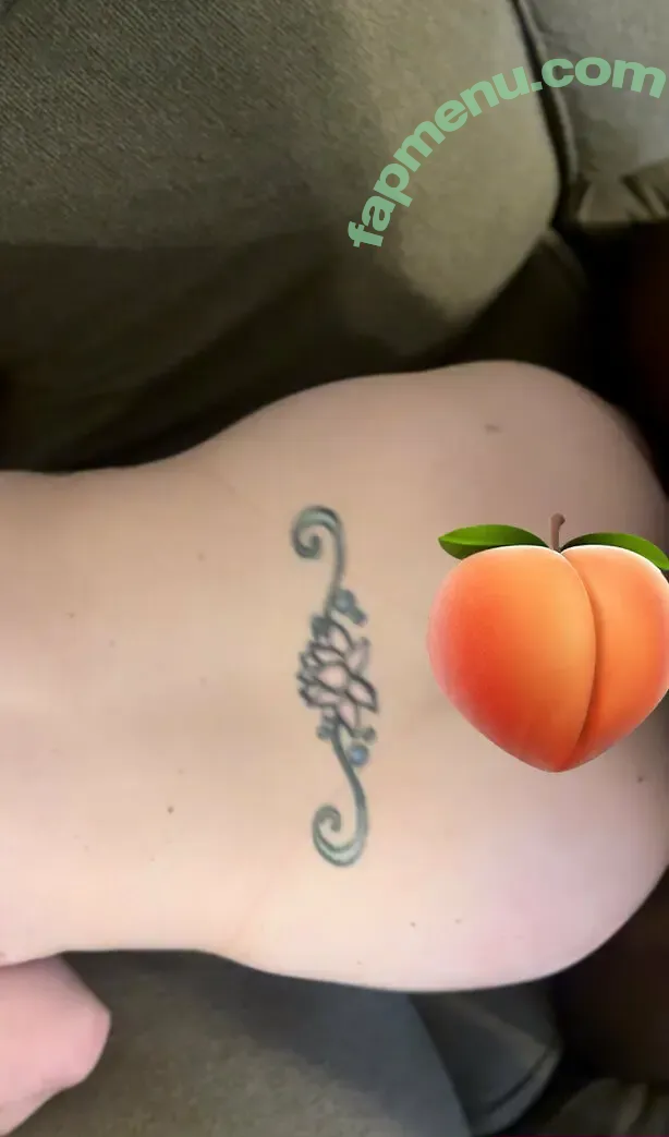 mackenzie_moon nude photo #0021 (kenziee_moon)