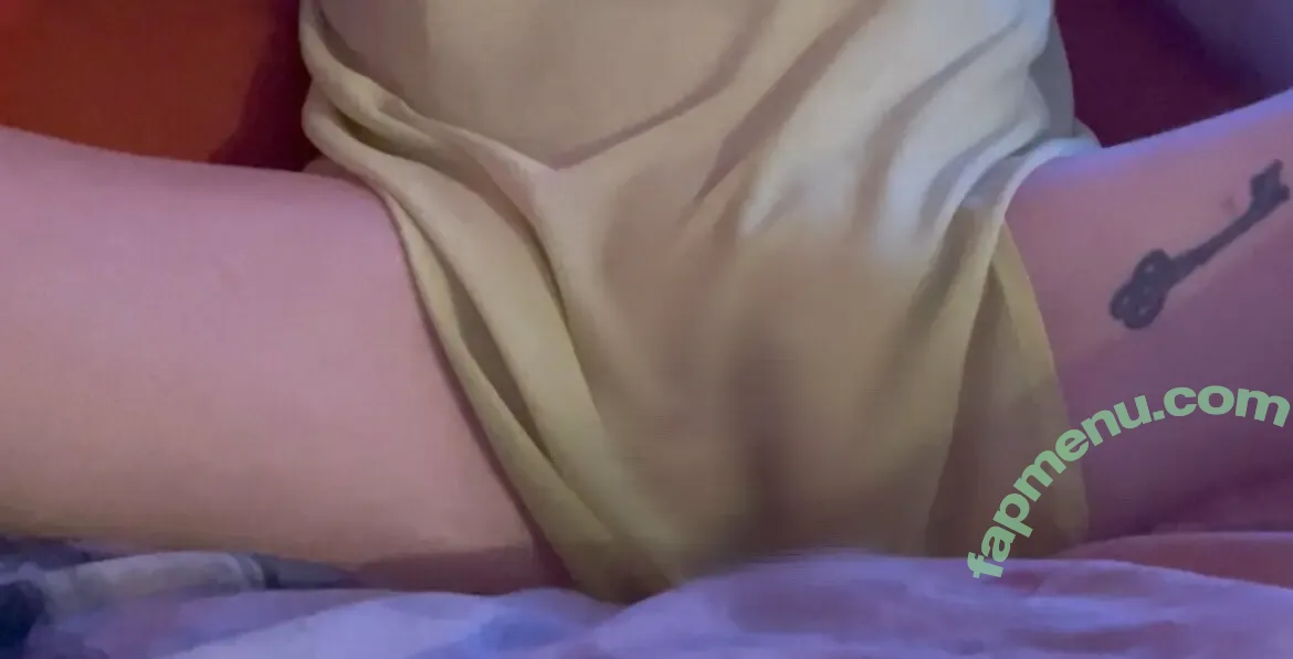 mackenziestith nude photo #0134 (mackenziestith)