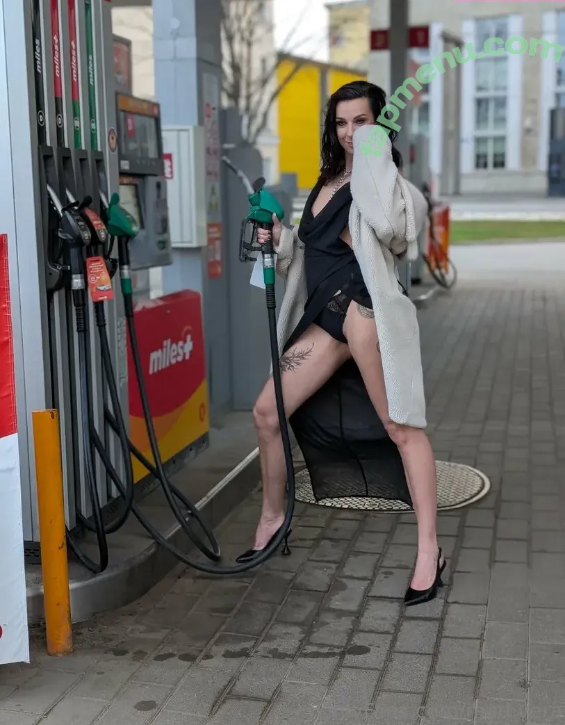 mad.vera nude photo #0028 (madvera)